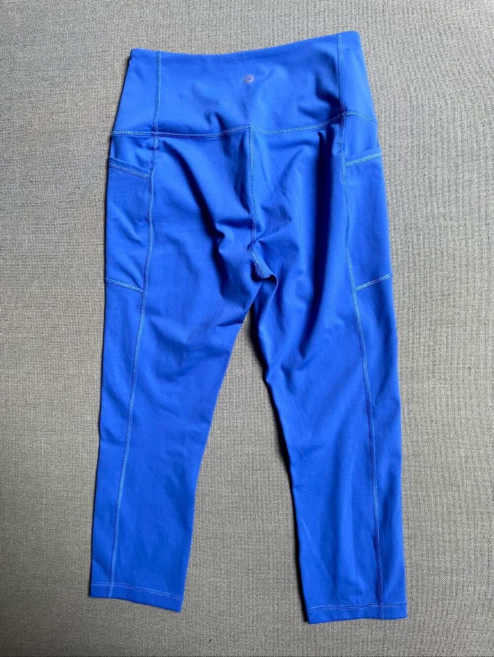 RBX Bright Blue Women's Cropped Active Leggings,size M